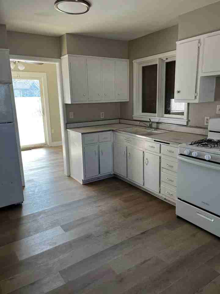 4901 W Craw St - Photo 3 of 4