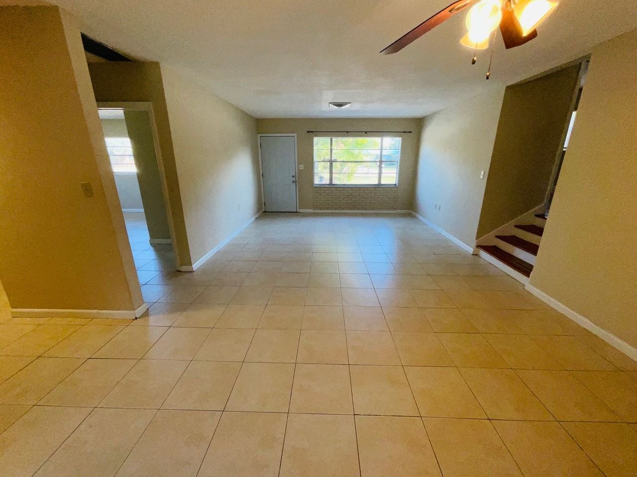1701 Sunrise Blvd - Photo 2 of 13