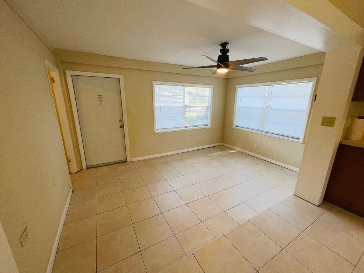 1701 Sunrise Blvd - Photo 4 of 13