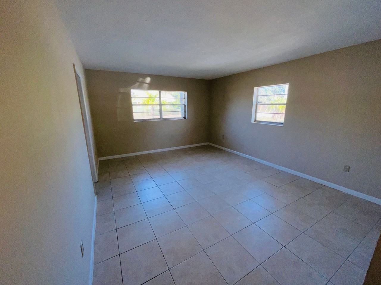 1701 Sunrise Blvd - Photo 7 of 13