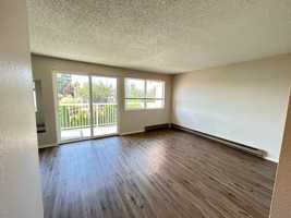 featured image of 1300 Texas St