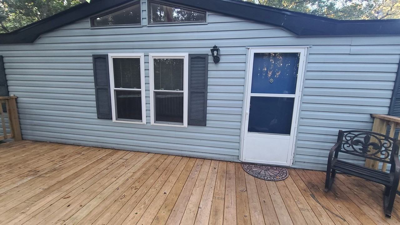 411 Leslie Lewis Rd - Photo 2 of 10