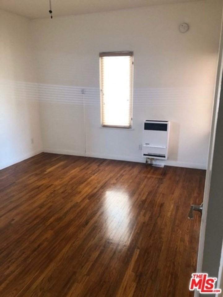 1451 S. Fairfax Ave - Photo 3 of 13