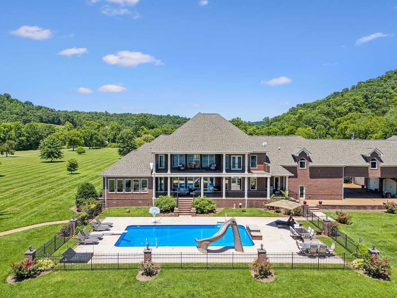 6035 River Trce - Photo 2 of 4