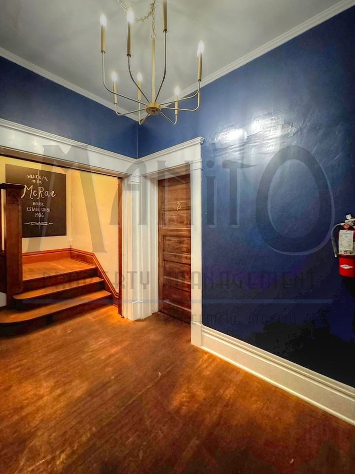 1023 W 6th Avenue - Photo 3 of 3