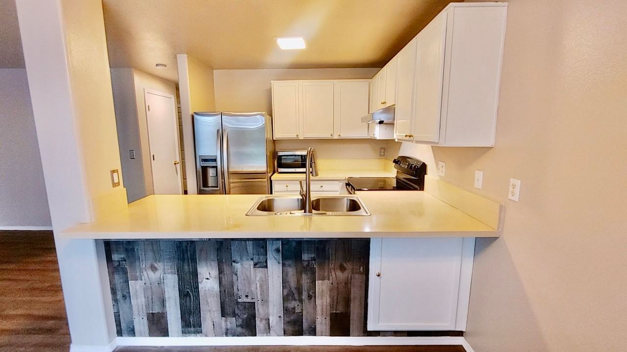 20648 Sw Windflower Ave - Photo 7 of 34