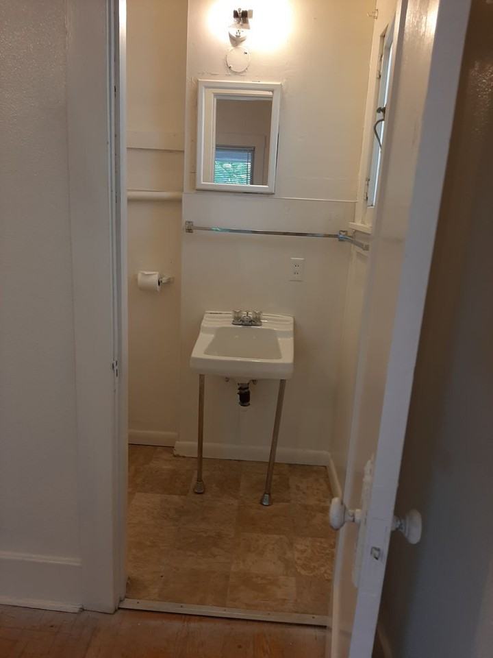 1851 11th Ave - Photo 7 of 18