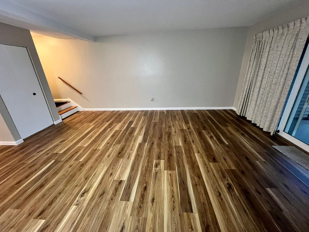 68 Nassau Dr - Photo 3 of 25