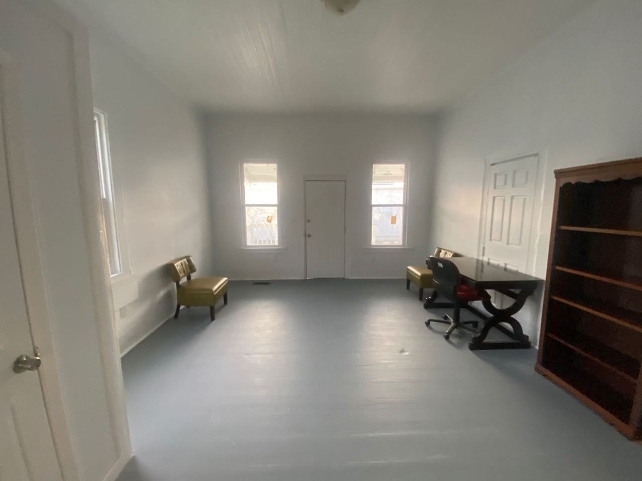 100 South Evans Street - Photo 3 of 25