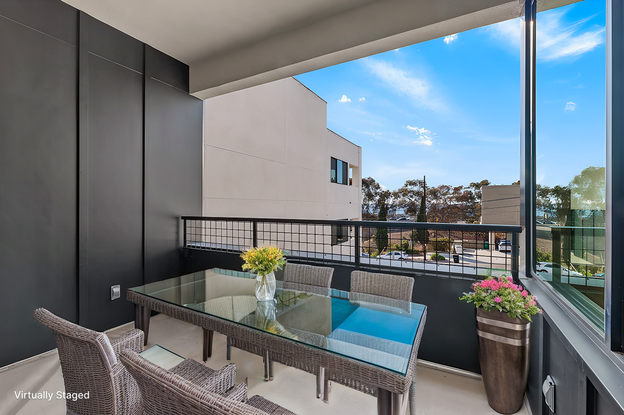 2031 Albatross St - Photo 6 of 14