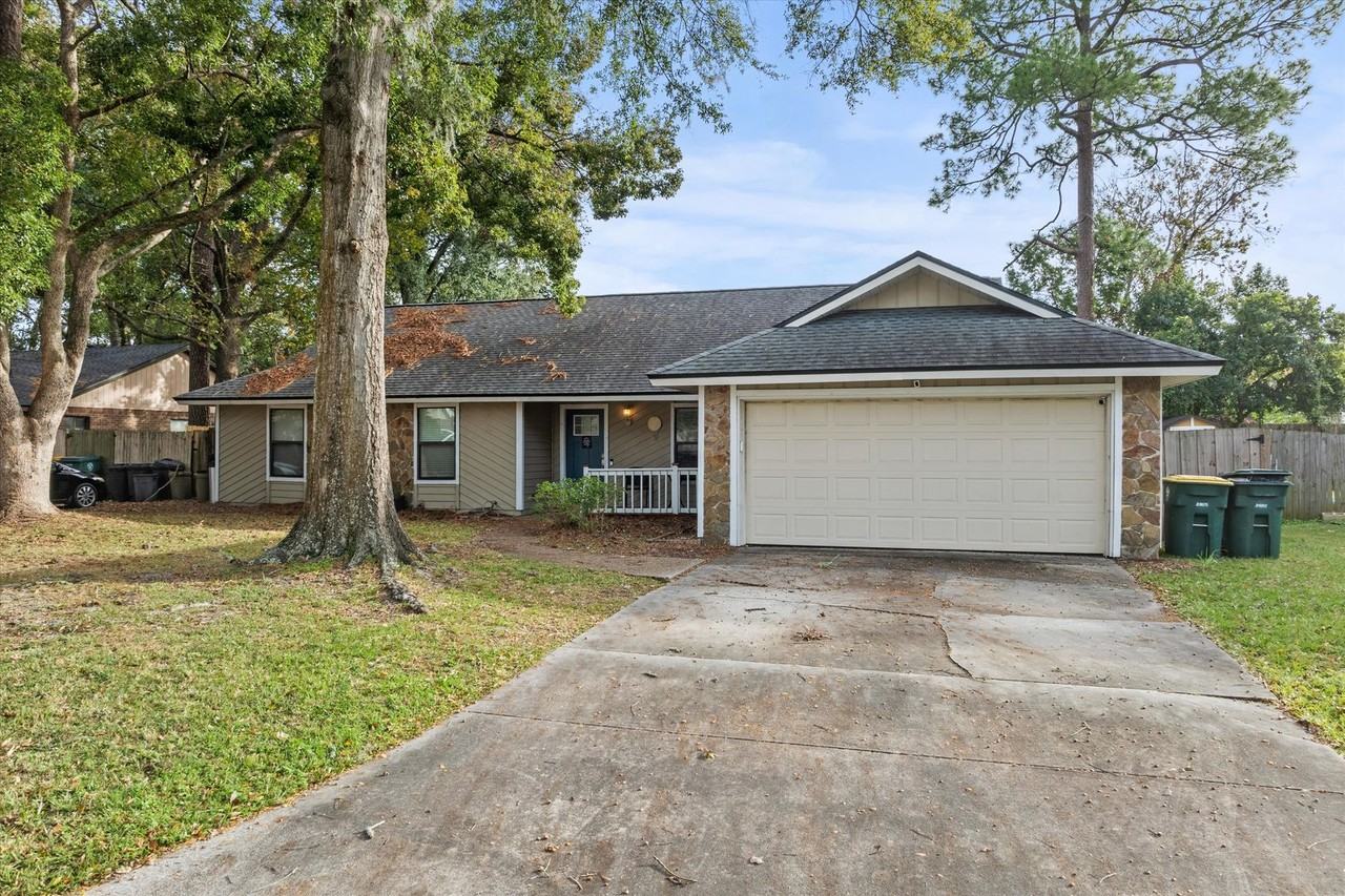 7212 Holiday Hill Ct - Photo 3 of 23
