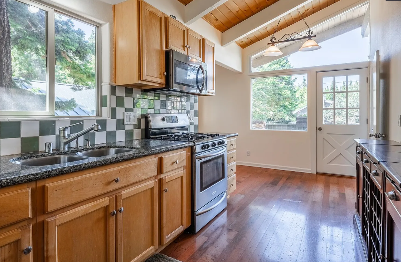 2299 Old Mammoth Rd - Photo 2 of 16