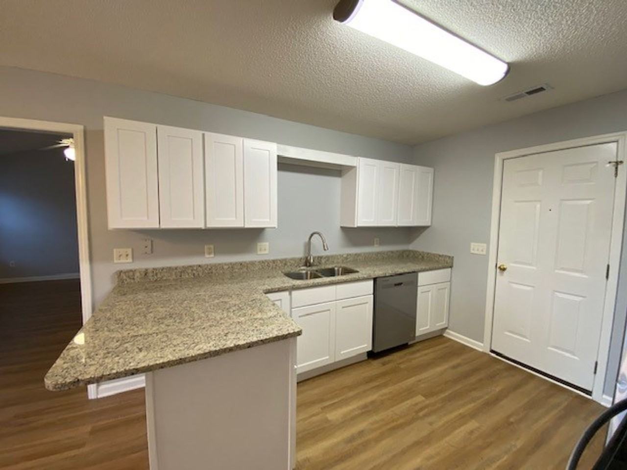 6958 Newbury Way - Photo 2 of 38
