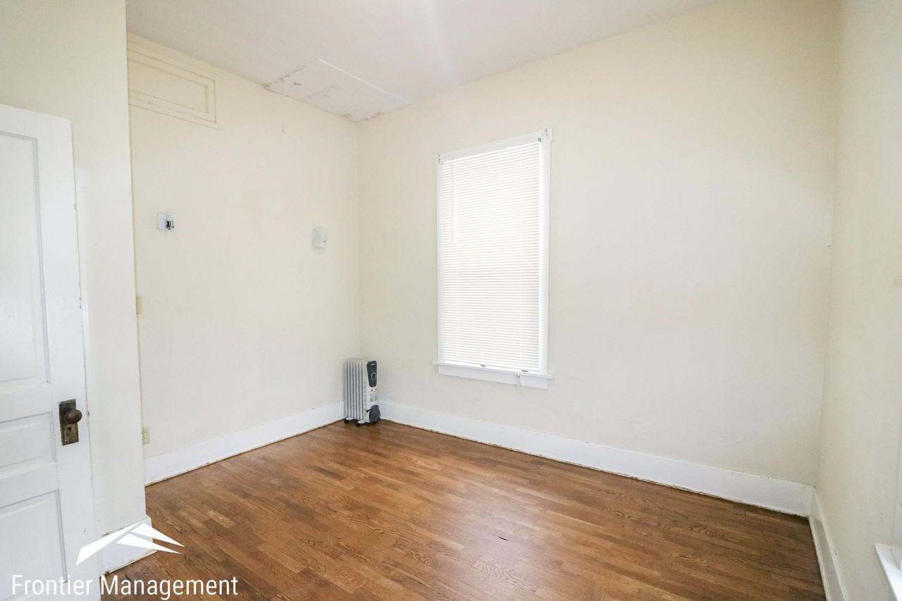 412 N 11th - Photo 2 of 10