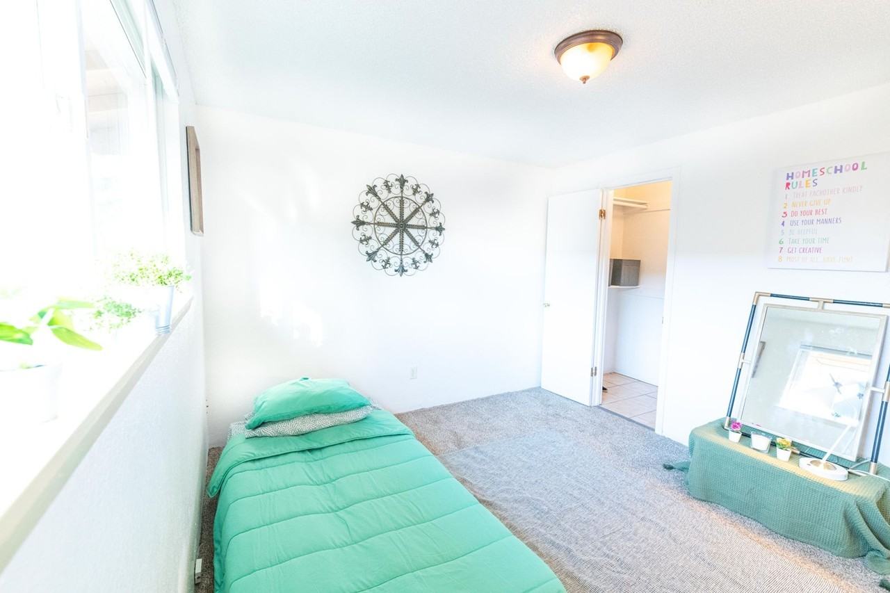 6905 & 6909 S Madison St - Photo 4 of 50