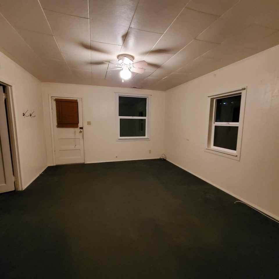 199 Locust Ave - Photo 3 of 21