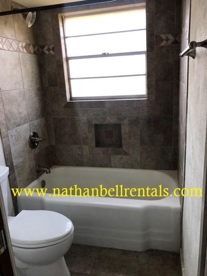 1345 19th St Se - Photo 2 of 13