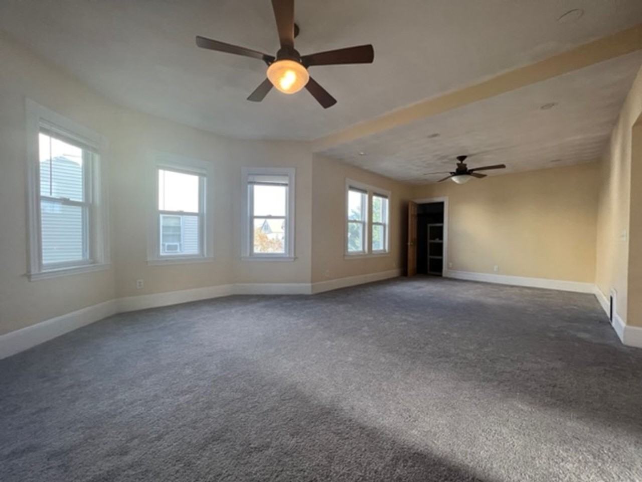 55 Kenmere Rd - Photo 5 of 18