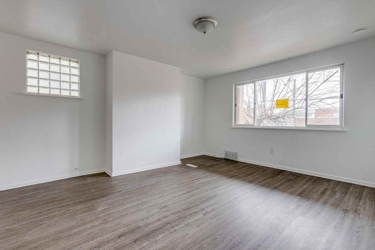 226 Locust Street - Photo 2 of 29