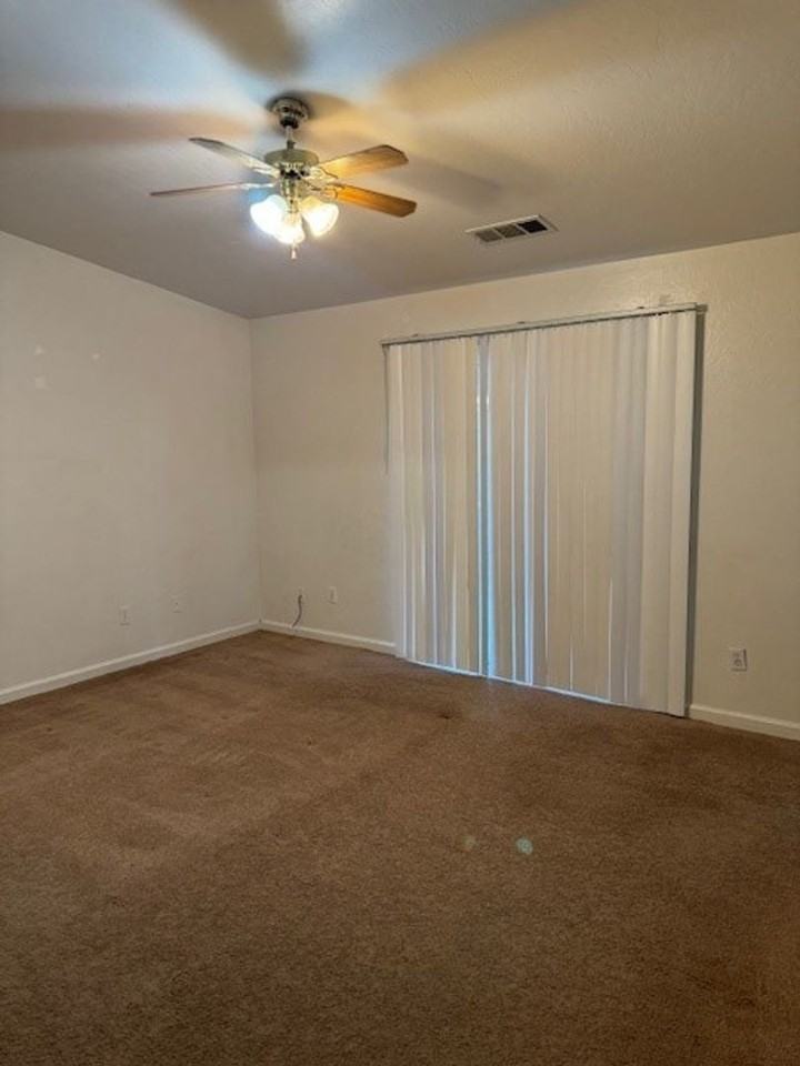 8706 Hoodsport Ave - Photo 7 of 13