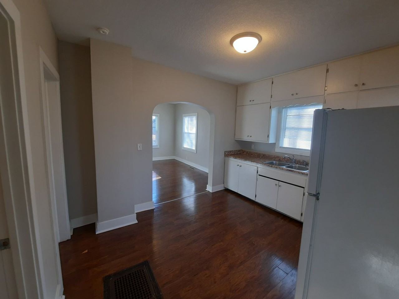 3814 8th Pl - Photo 3 of 15