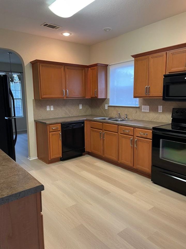 6413 Tierra Dr - Photo 6 of 40