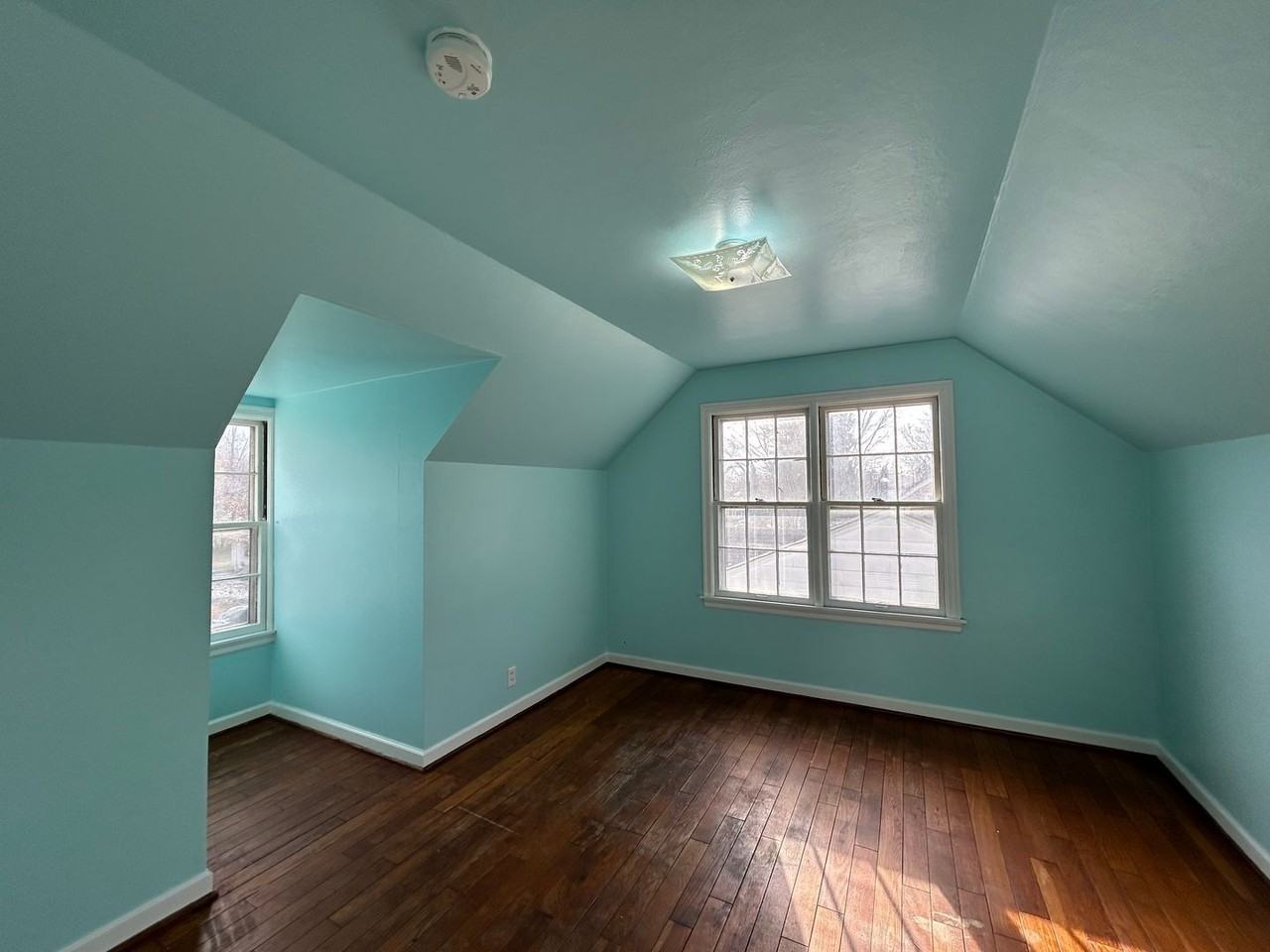 1329 N Elmer St - Photo 6 of 19