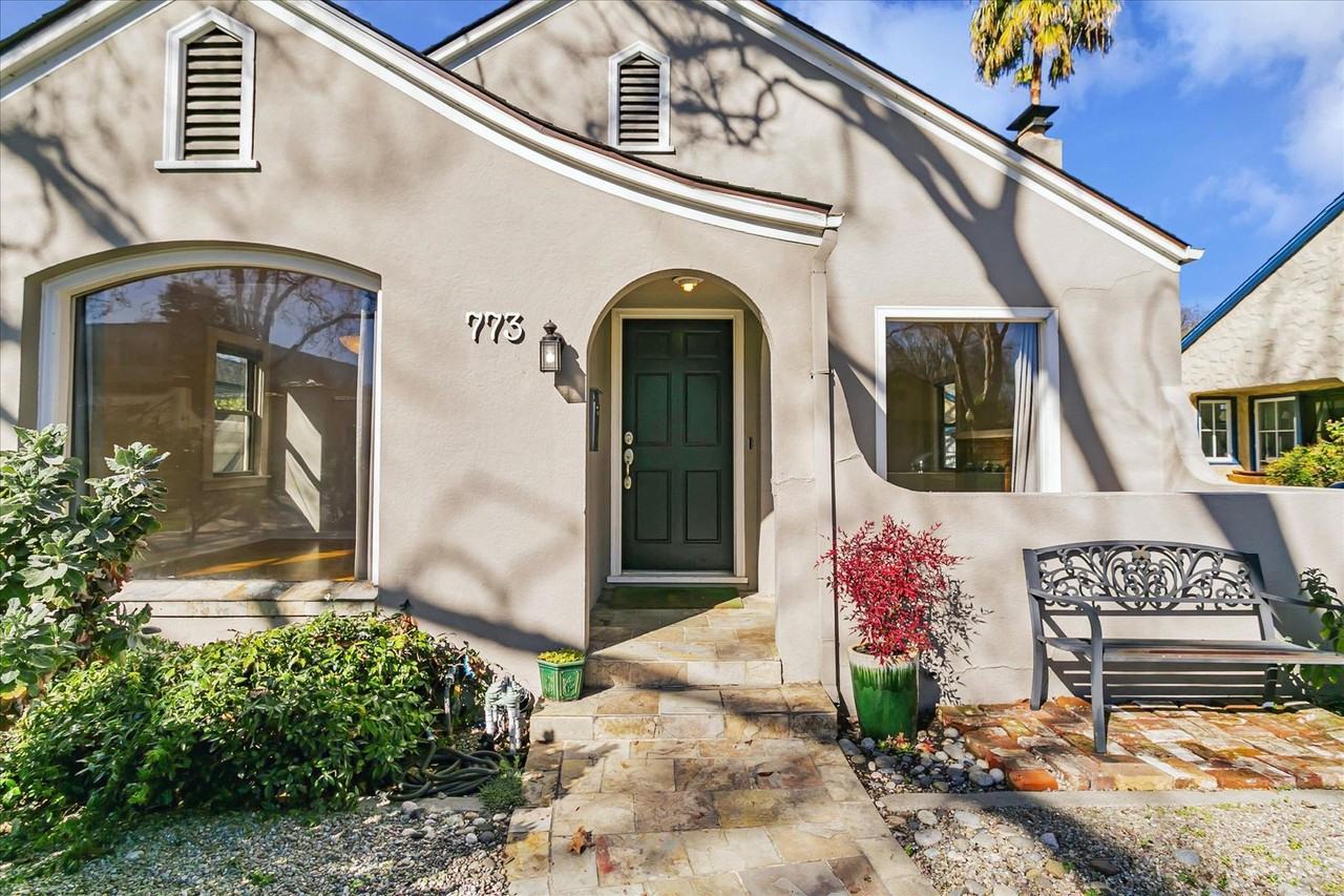 773 Pershing Ave - Photo 2 of 18