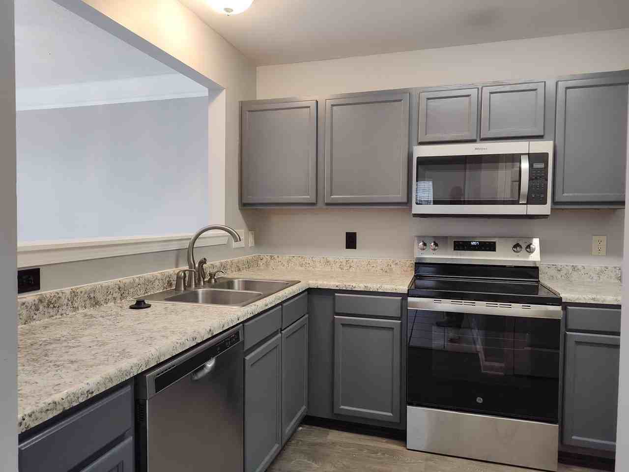 2306 Eargle Rd - Photo 3 of 23