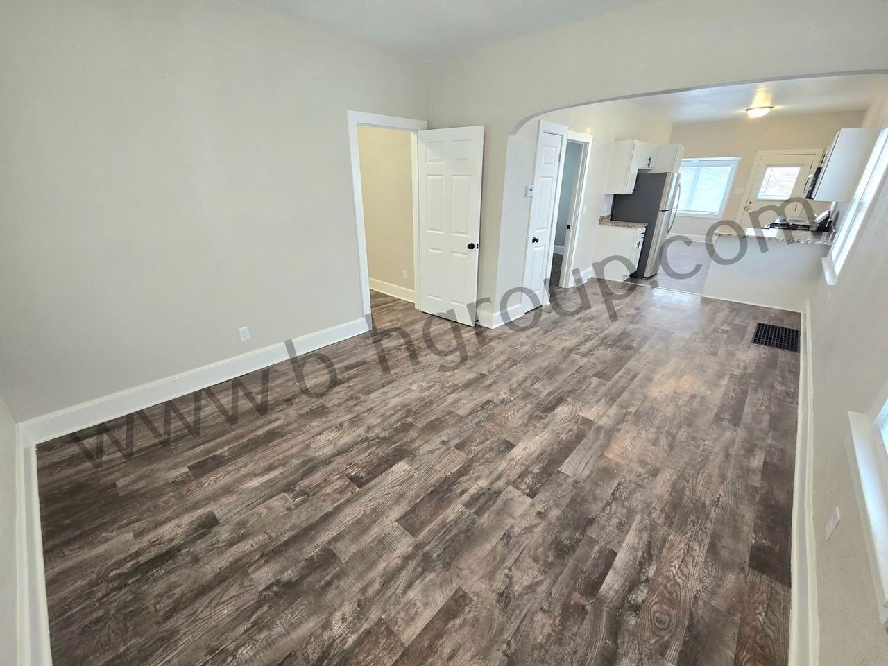 7611 15th Ave - Photo 2 of 39