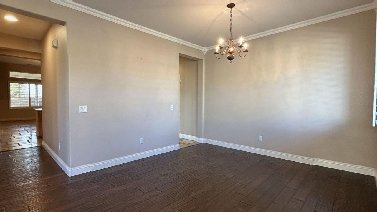 1515 E Shooting Star Dr - Photo 5 of 31