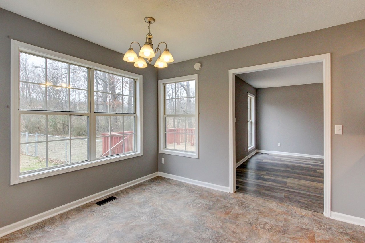 2955 Charlie Sleigh Rd - Photo 7 of 14