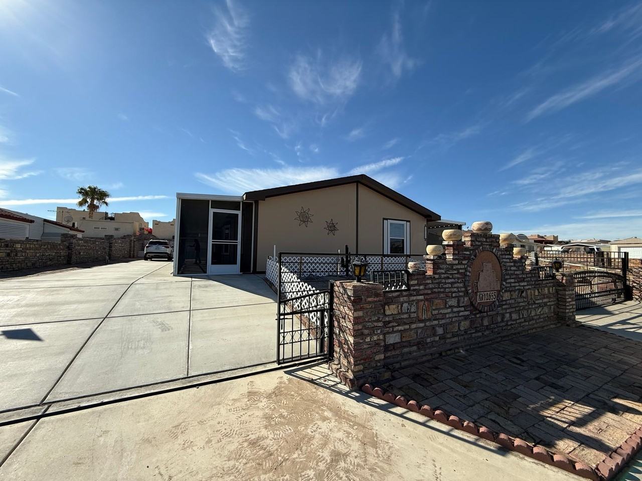 12655 E 46th Dr - Photo 2 of 28
