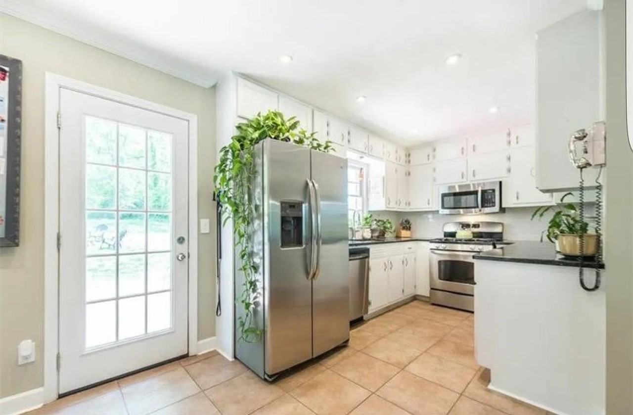 6101 Pine Terrace Dr - Photo 2 of 9