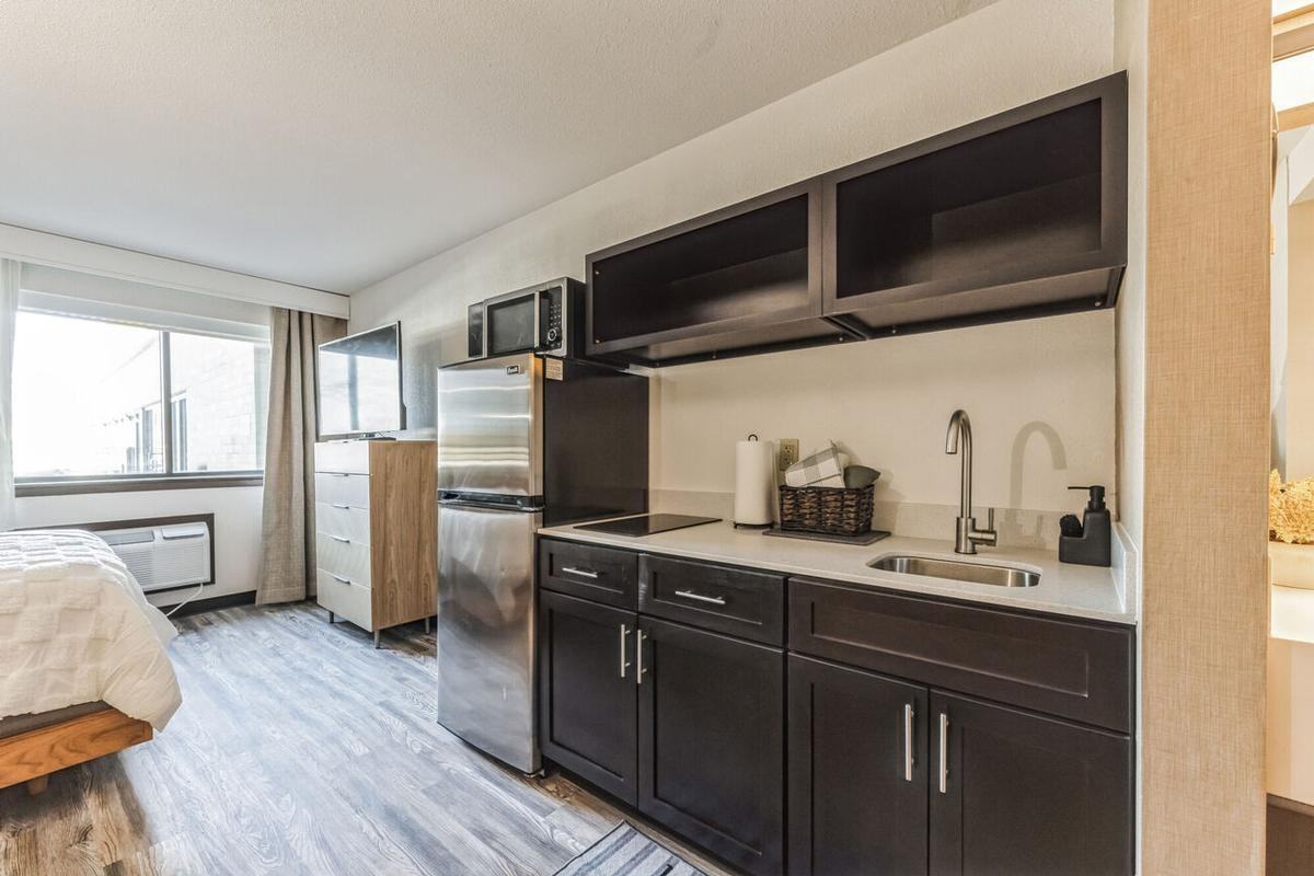 517 Grand Canyon Dr - Photo 5 of 19