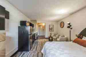 featured image of 517 Grand Canyon Dr