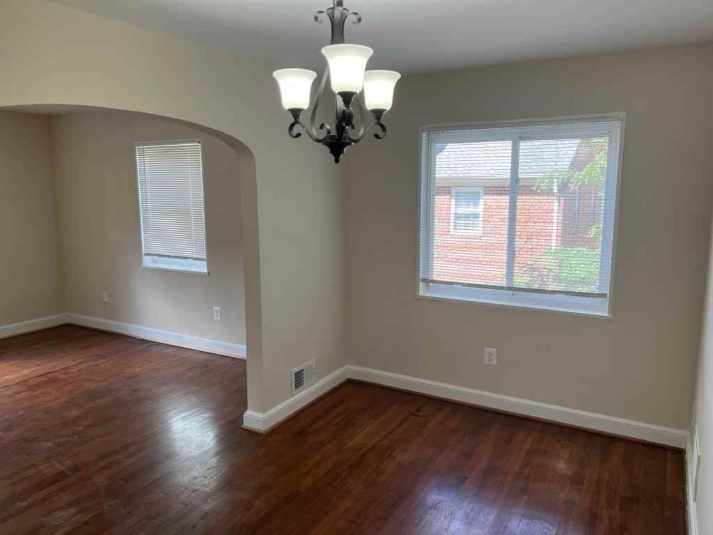 933 N Cleveland St - Photo 2 of 17
