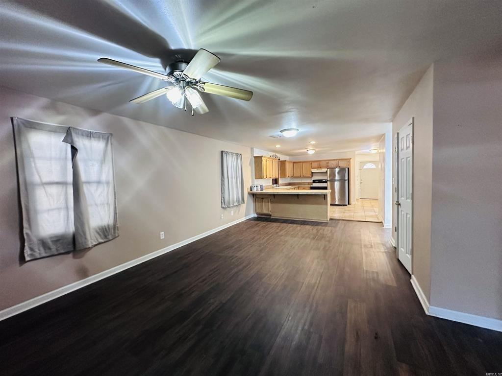 211 Leonard St - Photo 2 of 8