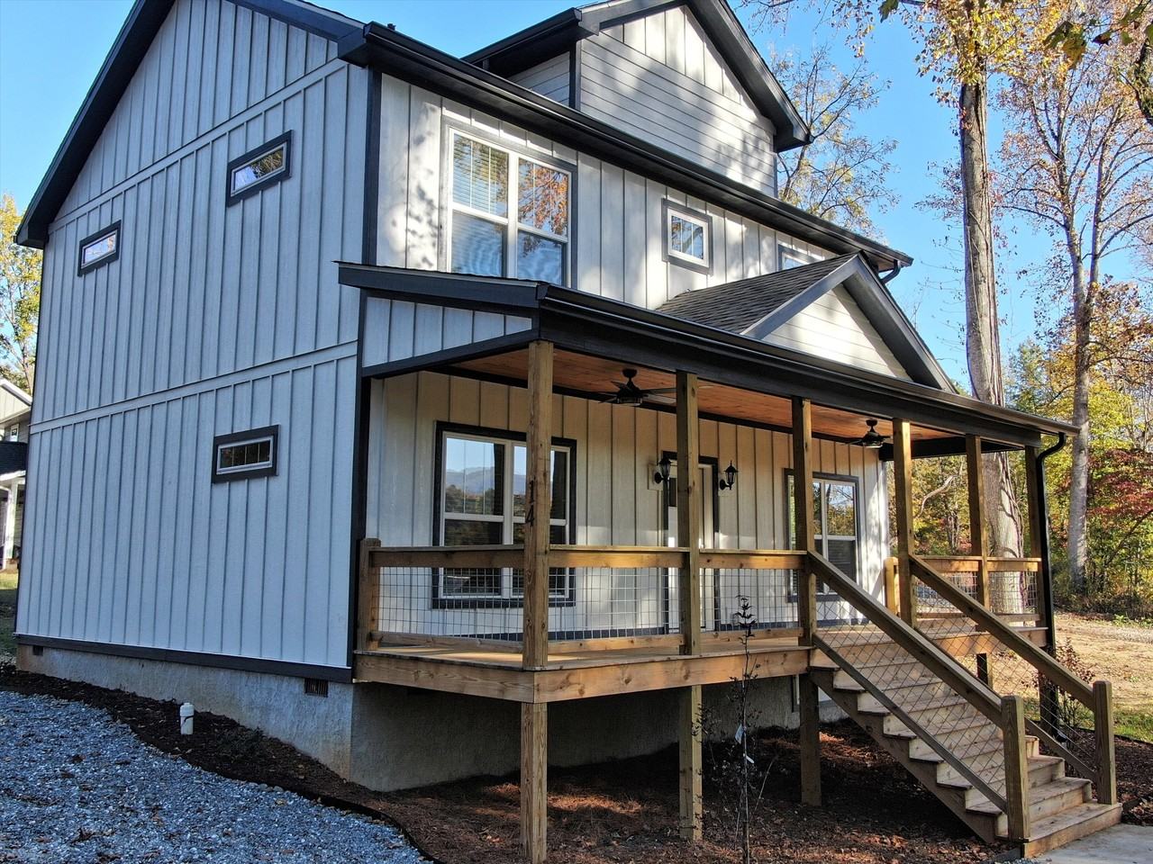 14 Bennett St - Photo 2 of 15