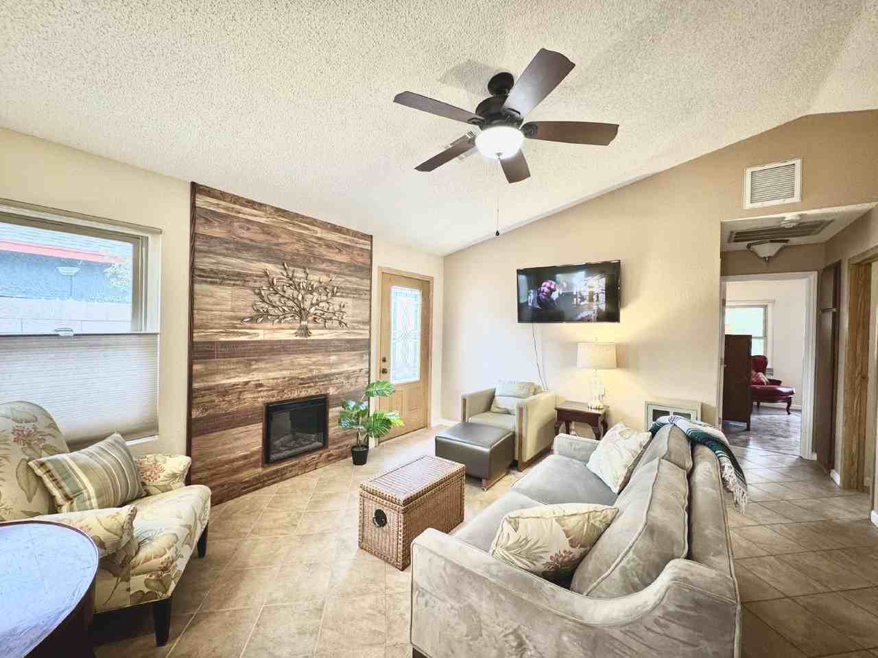 525 Tabony Ave - Photo 3 of 24