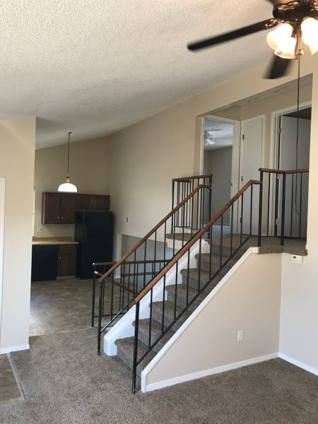 8526 S Flower St - Photo 6 of 19