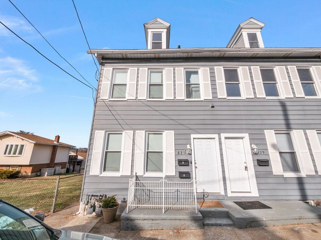 831 W Wilkes Barre St ##2 - Photo 2 of 14