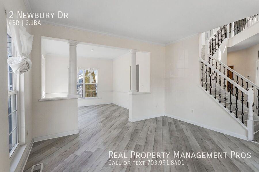 2 Newbury Dr - Photo 4 of 50