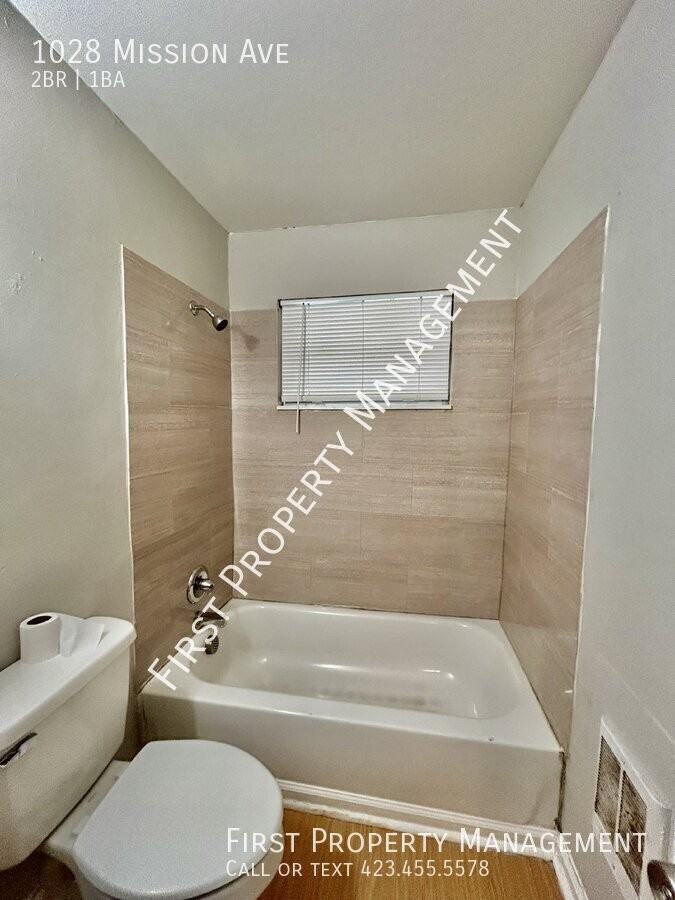 1028 Mission Ave - Photo 7 of 14