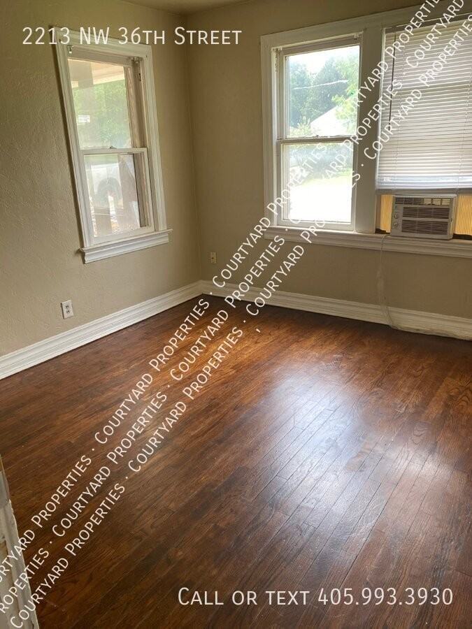 2213 Nw 36th St - Photo 2 of 10