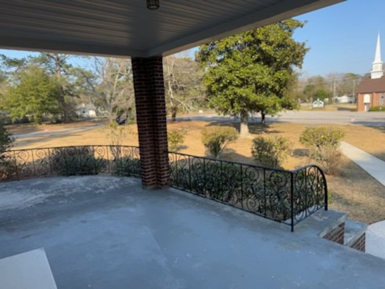 3800 Overbrook Dr - Photo 3 of 19