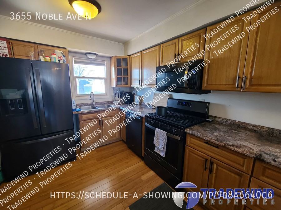 3655 Noble Ave N - Photo 2 of 21