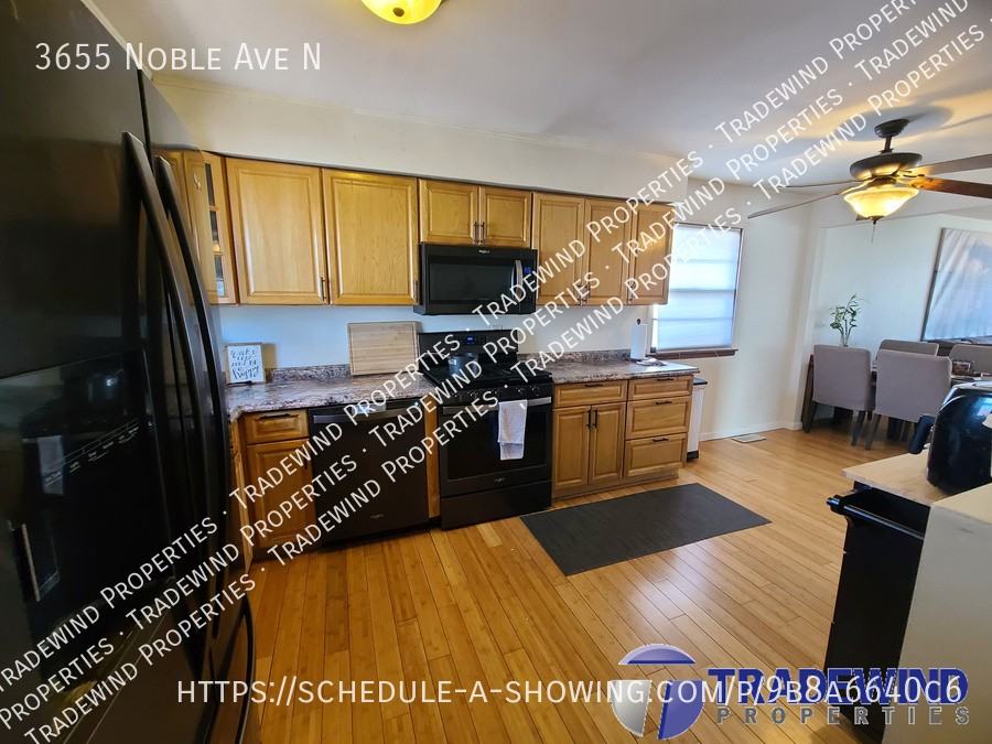 3655 Noble Ave N - Photo 3 of 21