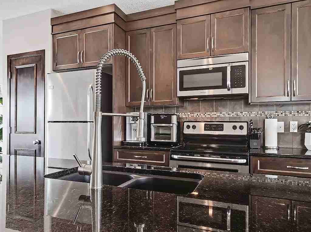 2115 New Brighton Pk Se - Photo 3 of 31