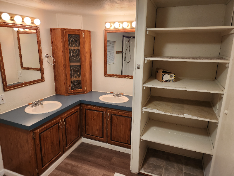 32452 N 2nd Ave - Photo 2 of 12